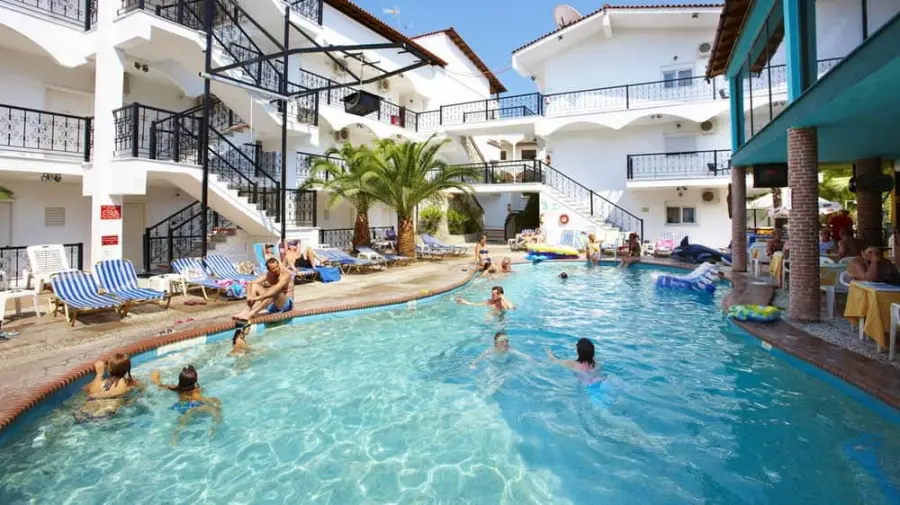 Hanioti Grand Victoria, ������, ��������� 