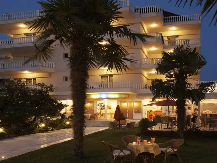 Ioni Hotel - ������ - ������� ��������