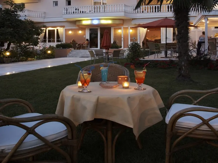 Ioni Hotel - ������ - ������� ��������