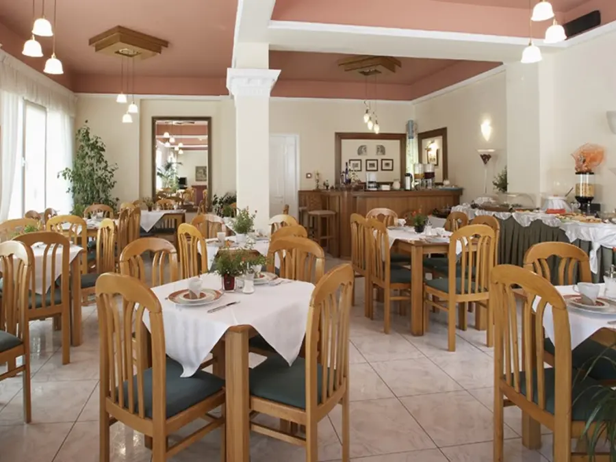 Ioni Hotel - ������ - ������� ��������