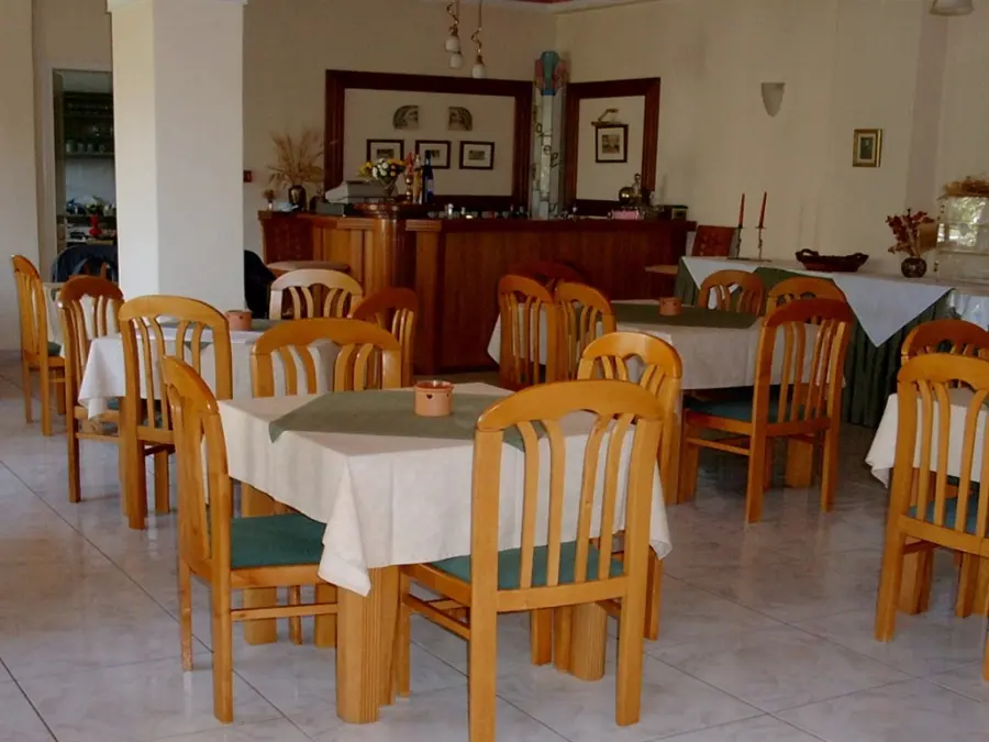 Ioni Hotel - ������ - ������� ��������